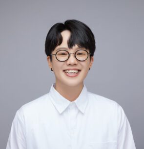 headshot image